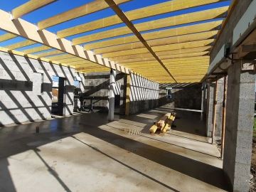 Réalisation d'une 2ème charpente bois en cours de réalisation , monopente, pour une maison d'habitation.

https://www.entreprise-le-gac.fr/